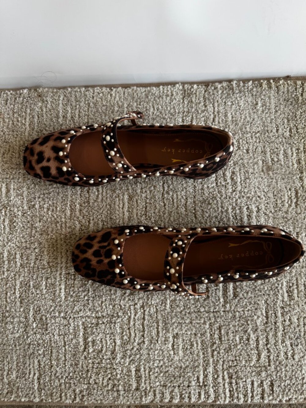 Copper Key Shoes Leopard Pearl Mary Jane Flats Size 9 NWT - Picture 8 of 9